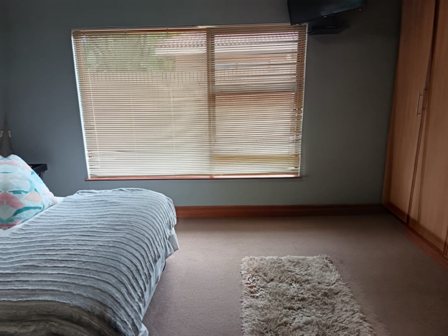 3 Bedroom Property for Sale in Roylglen Gardens Northern Cape